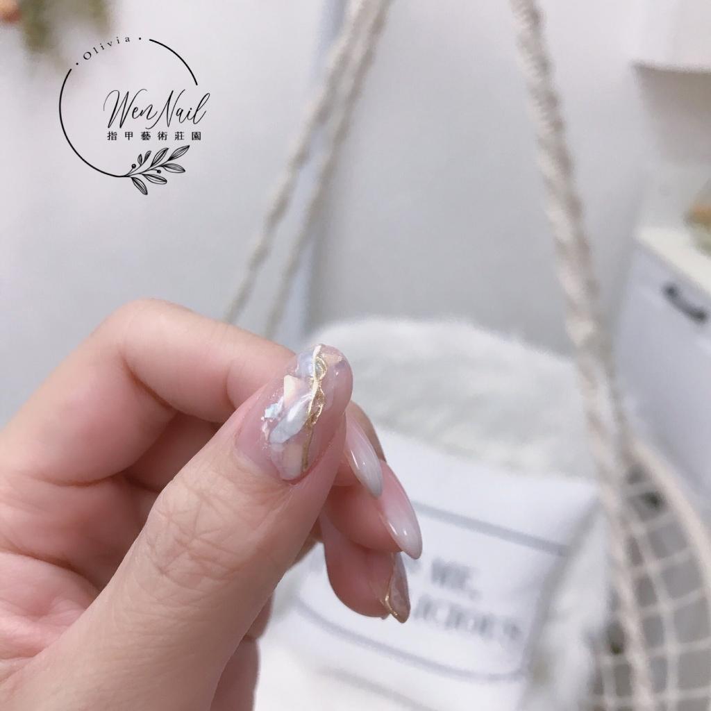 台南永康美甲推薦-白玉大理石 × 金箔流線